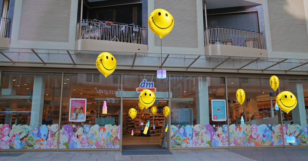 Happyy Ballons flying INAO products